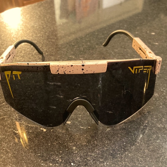 Pit Viper has the optimal style and performance. Military. Style glasses. - Picture 2 of 12